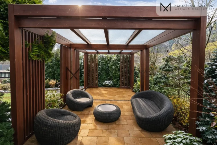 nowoczesna altana z lamelami