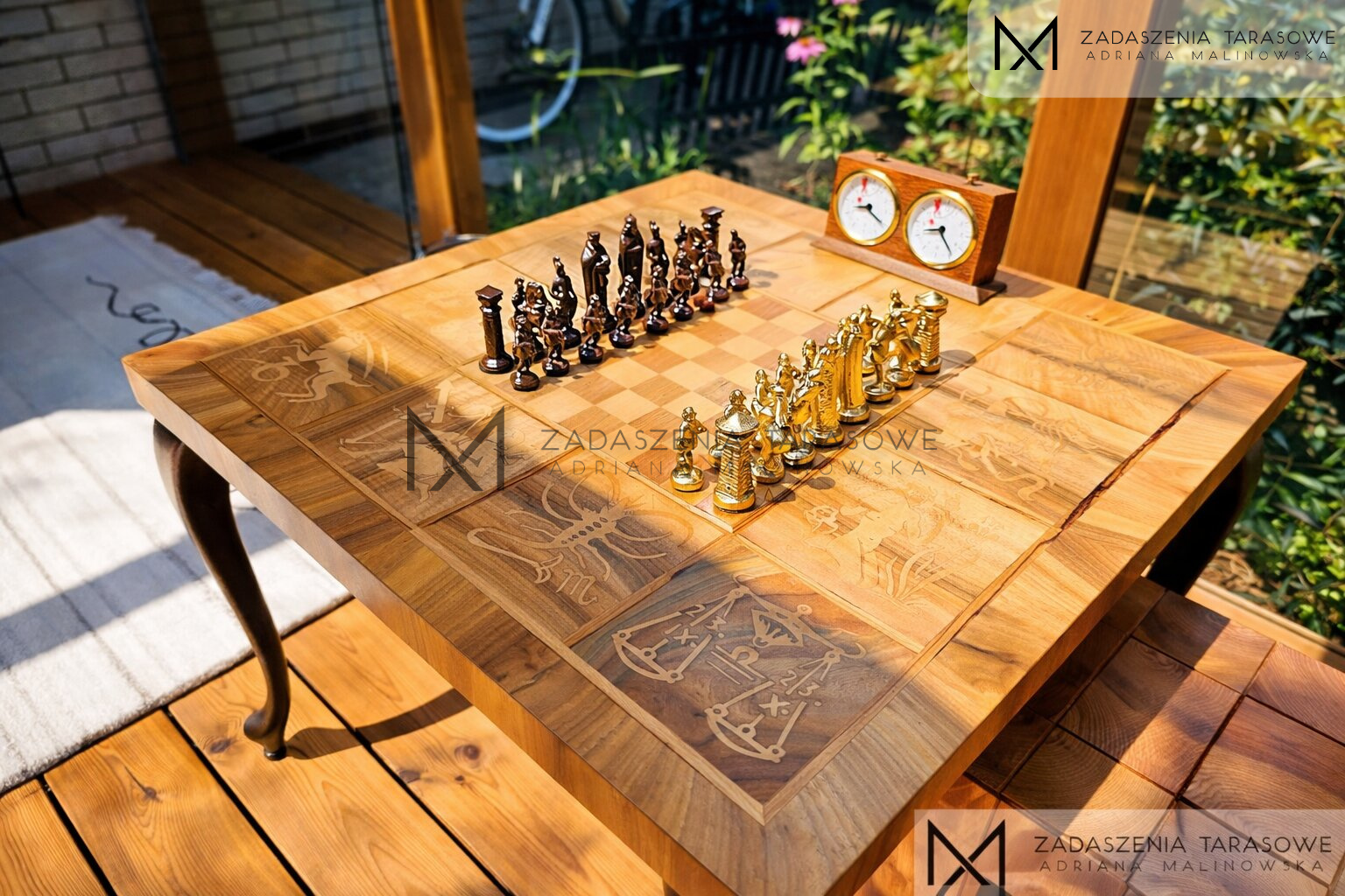 wnętrze zadaszenia tarasu