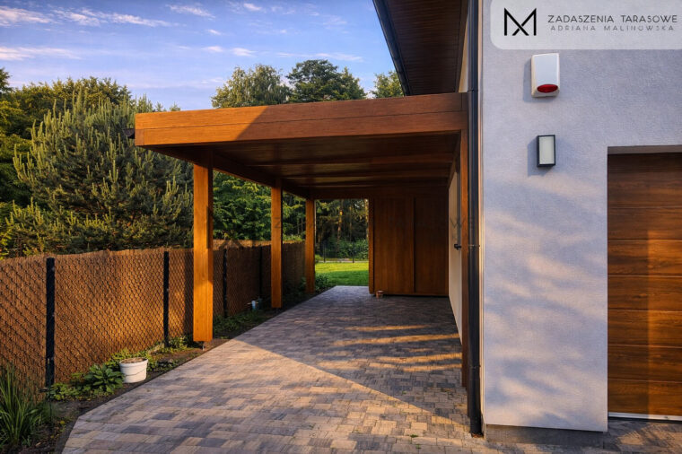zadaszony carport