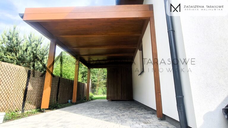 Carport z zadaszeniem tarasu