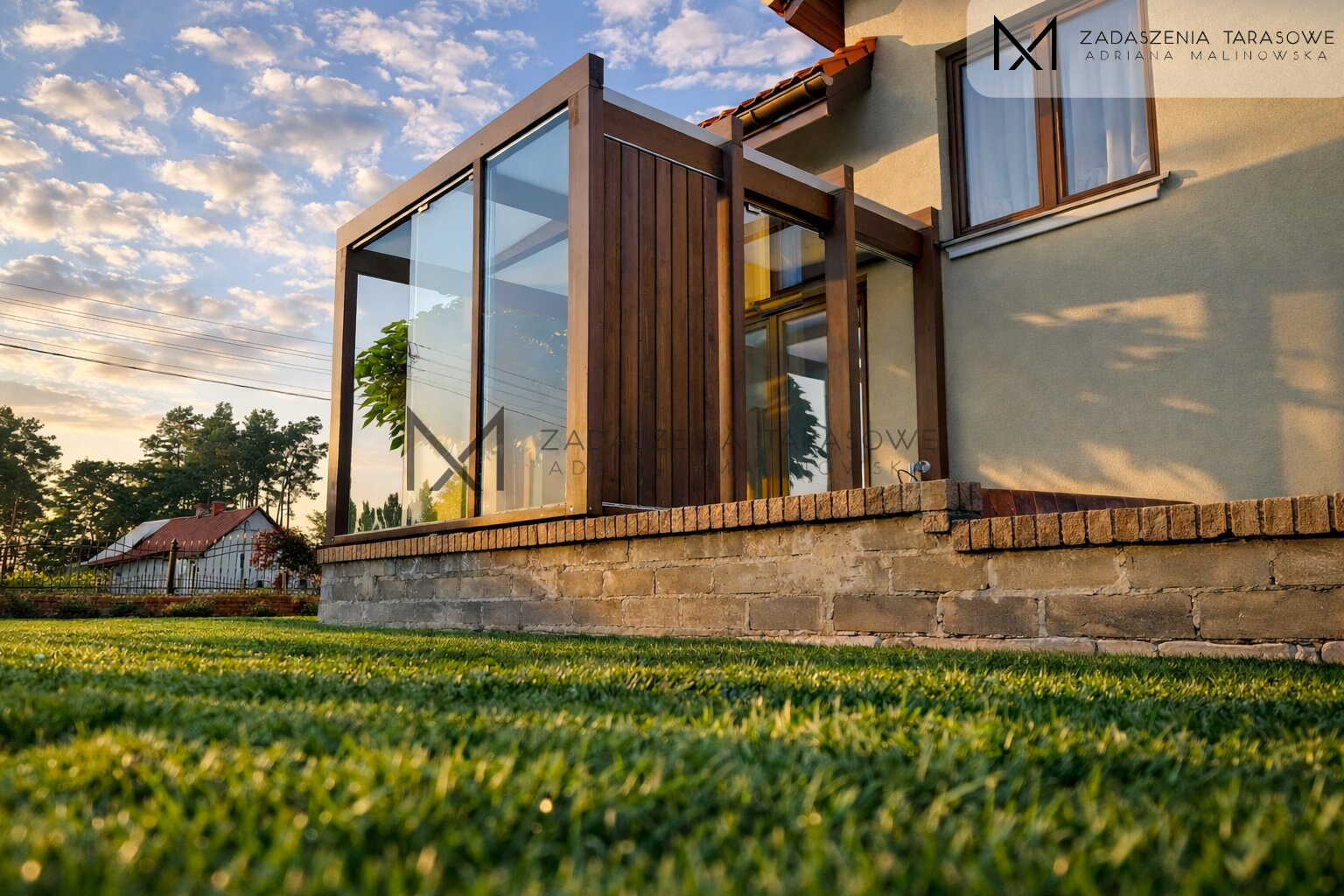 zadaszenie tarasu z lamelami pionowymi