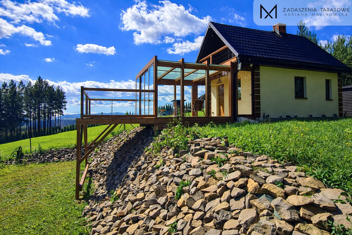 zadaszenie tarasu ze szkłem z drewna BSH