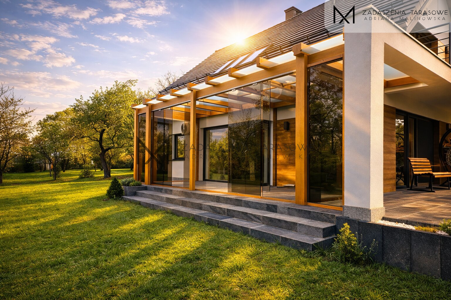 Duże zadaszenie ze szkłem brązowym ESG drewniane