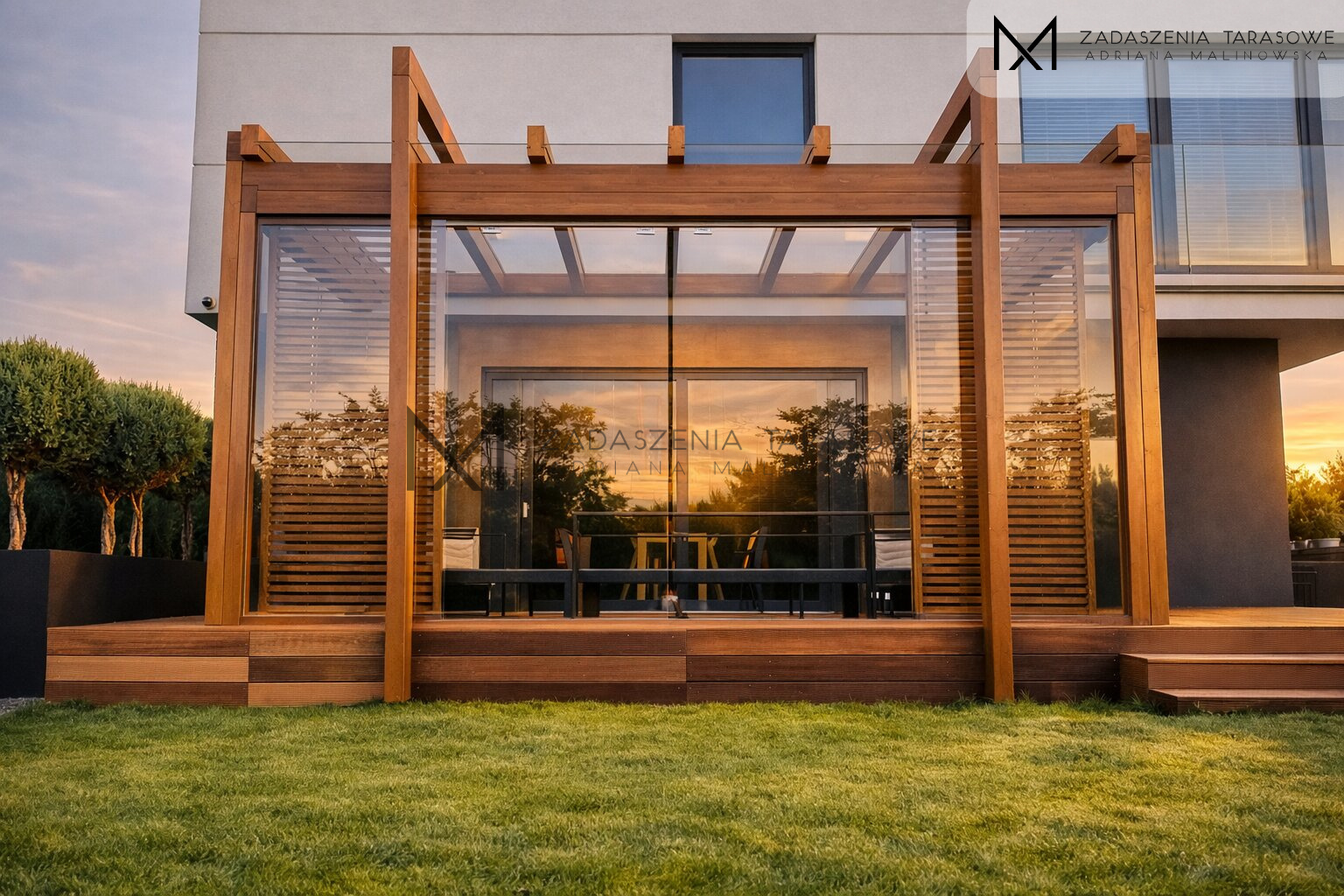 Nowoczesne zadaszenie ze szkłem bezpiecznym w ścianach