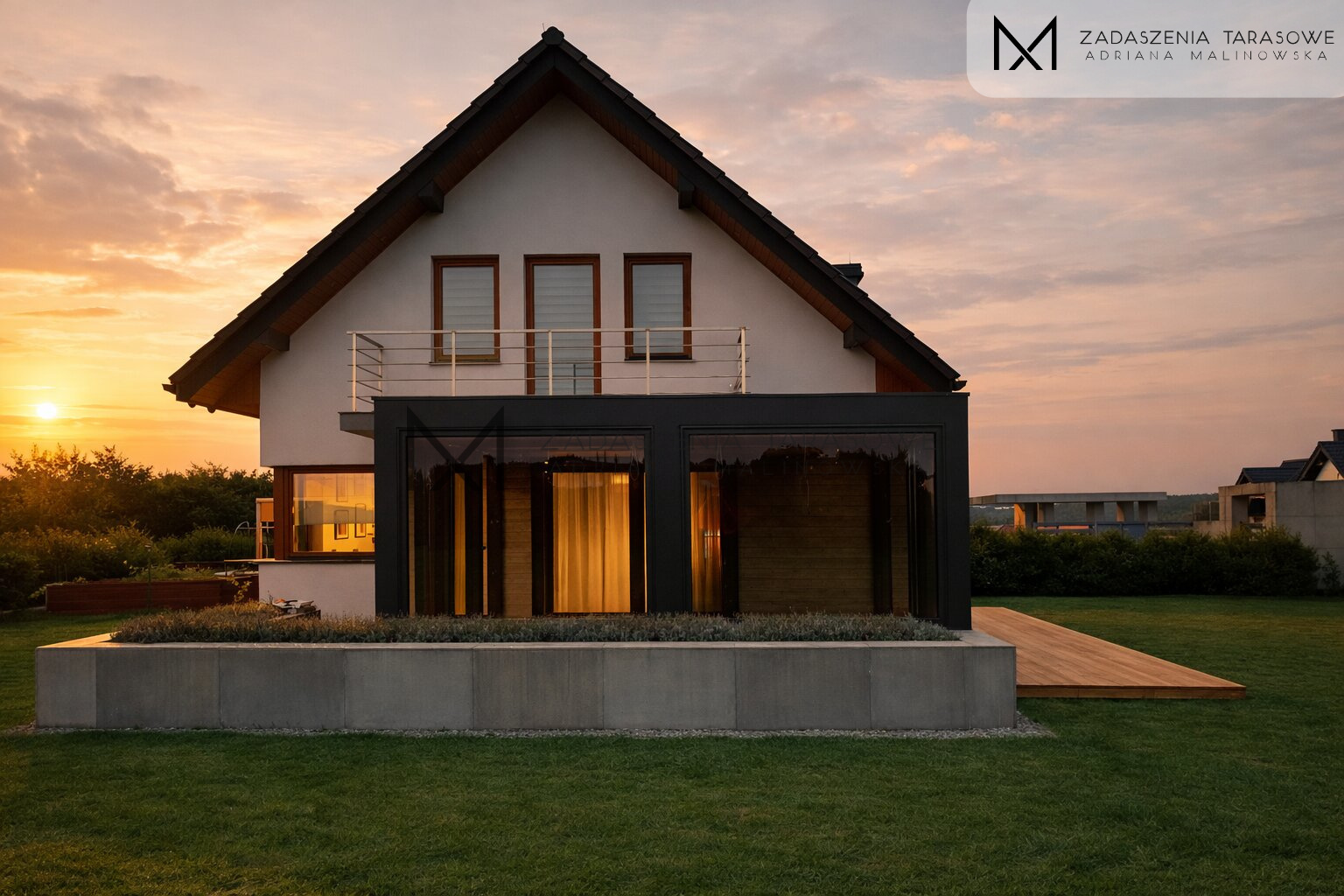 Nowoczesny ogród zimowy z szybami zespolonymi ze szkłem grafitowym w ogrodzie