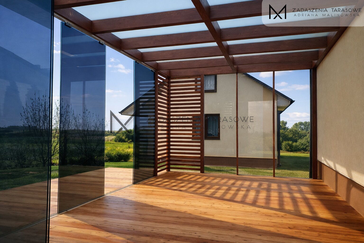 Zadaszenia tarasowe ze szkłem kolorowym hero